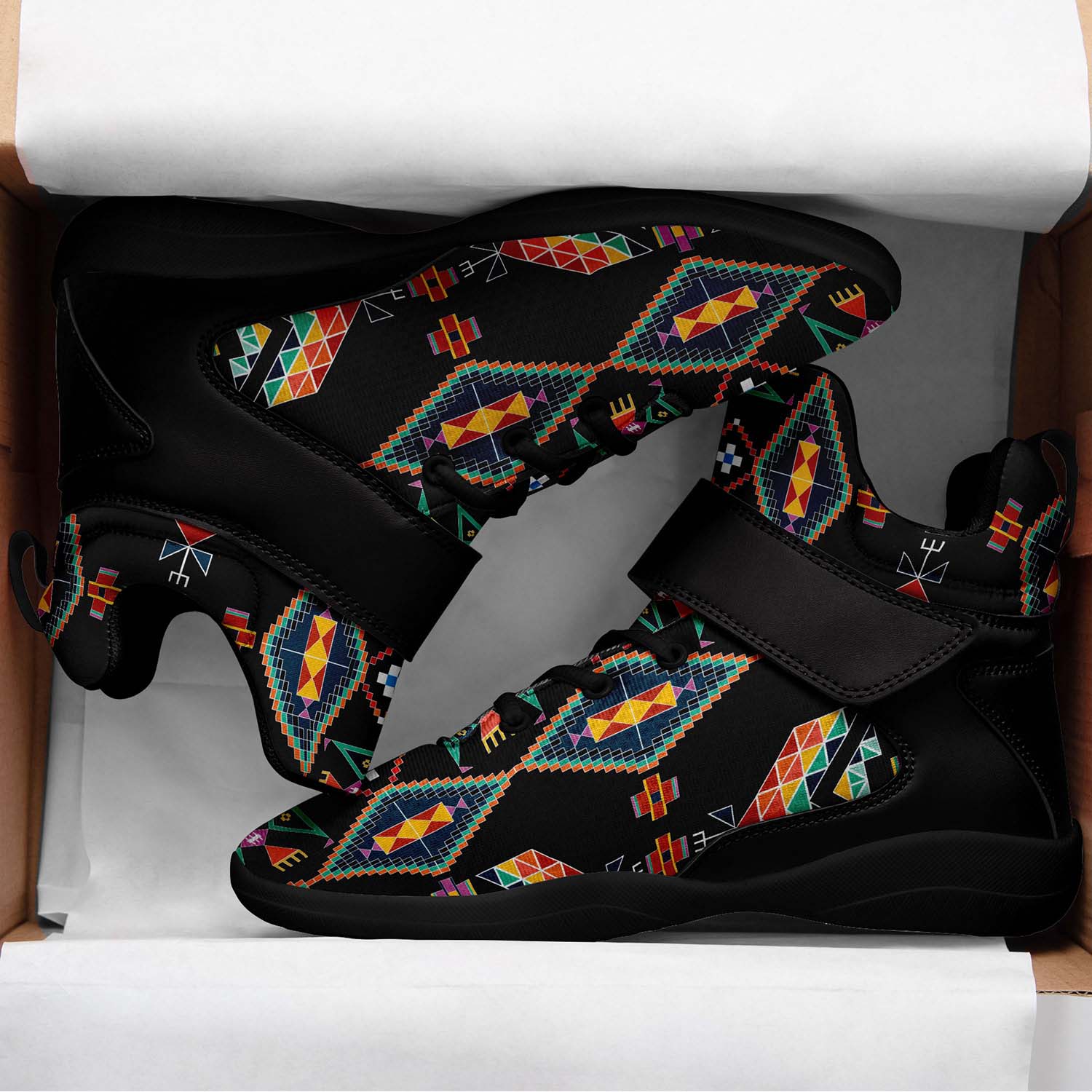 Travois Tipi Black Ipottaa Basketball / Sport High Top Shoes - Black Sole