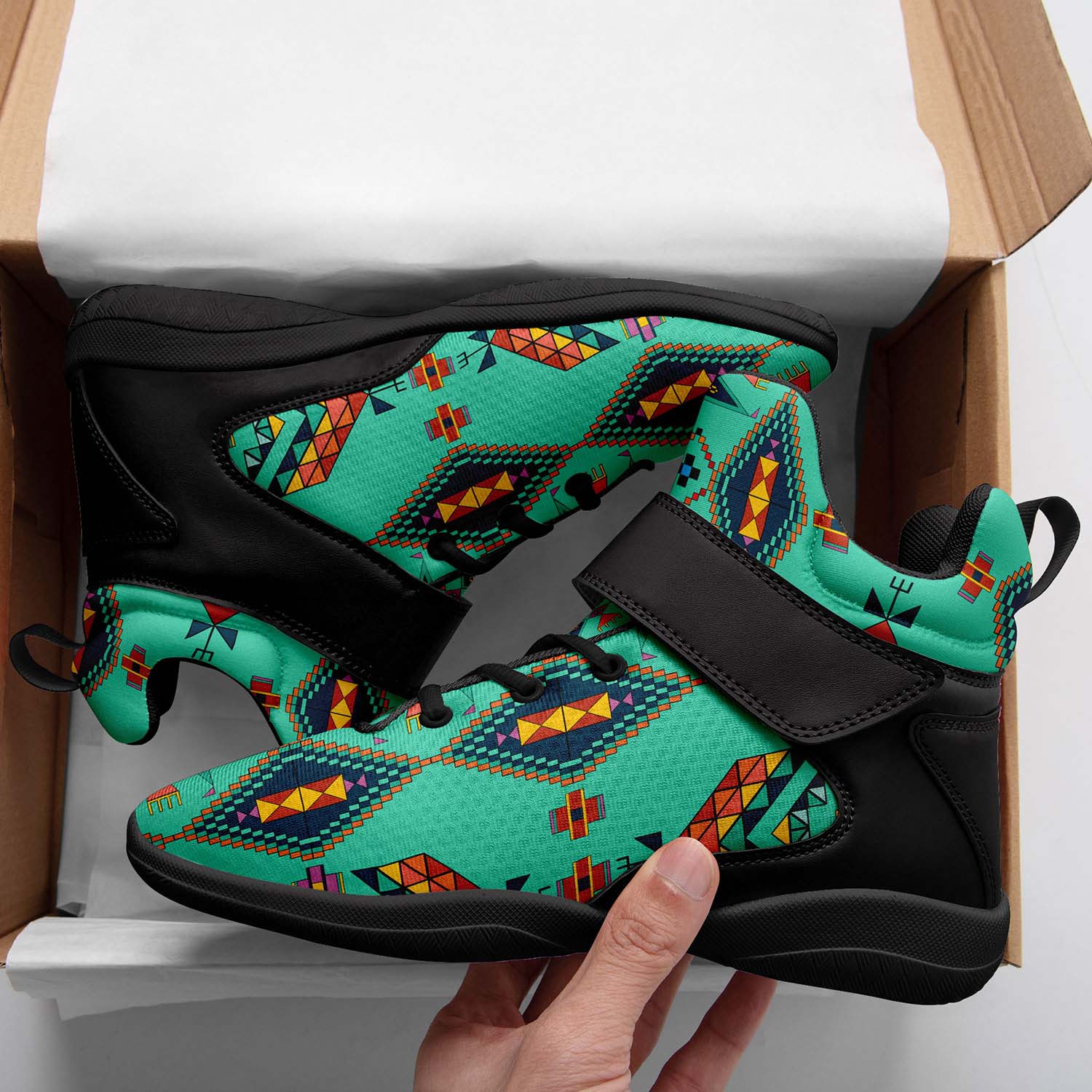 Travois Tipi Smoky Sky Ipottaa Basketball / Sport High Top Shoes - Black Sole