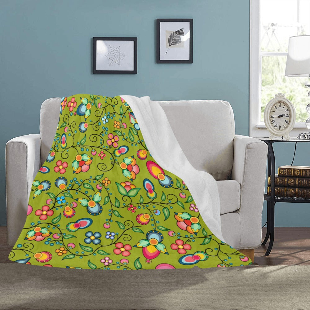 Floral Bounty Sweetgrass Ultra-Soft Micro Fleece Blanket 50"x60"