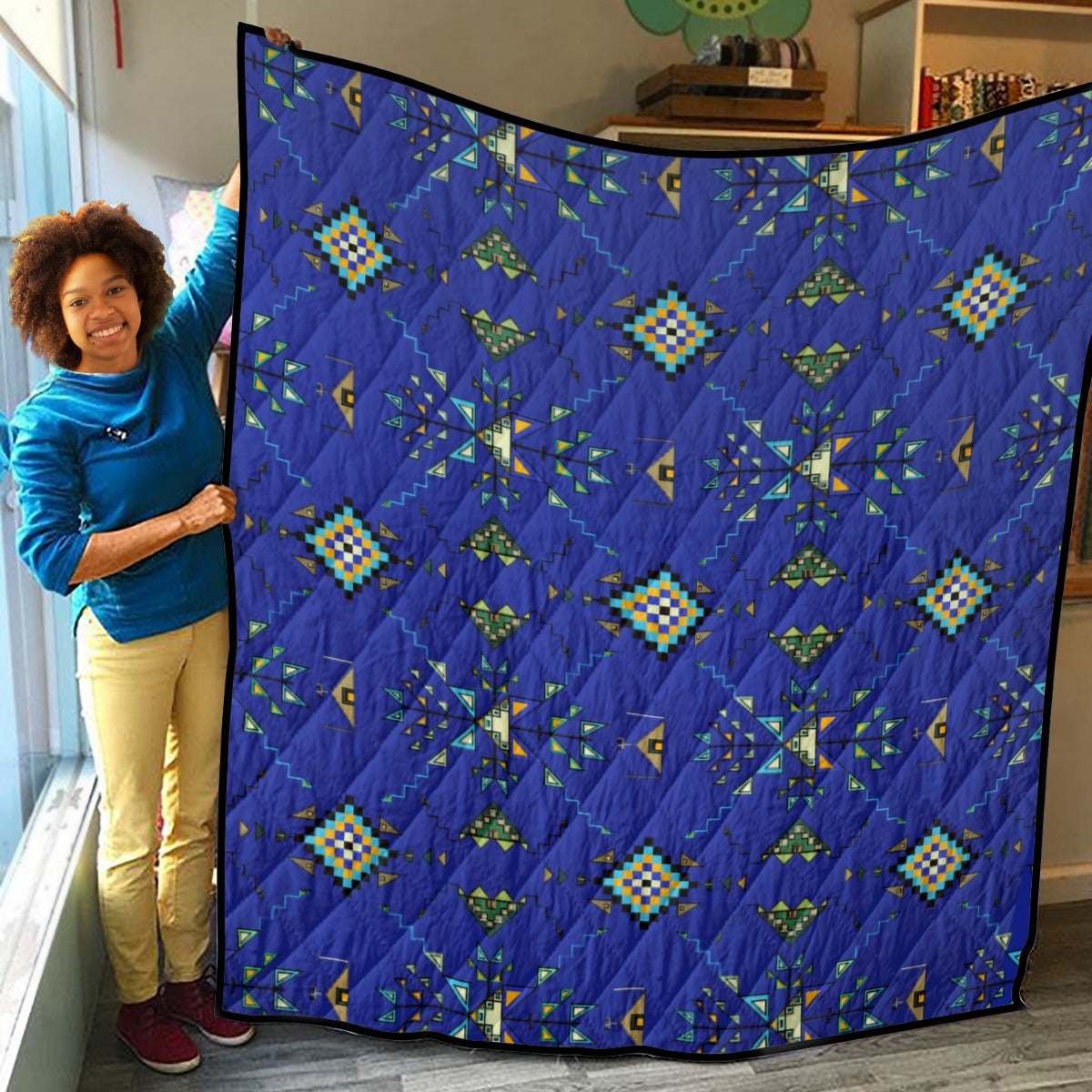 Bear Shield Dark Blue Lightweight & Breathable Quilt With Edge-wrapping Strips