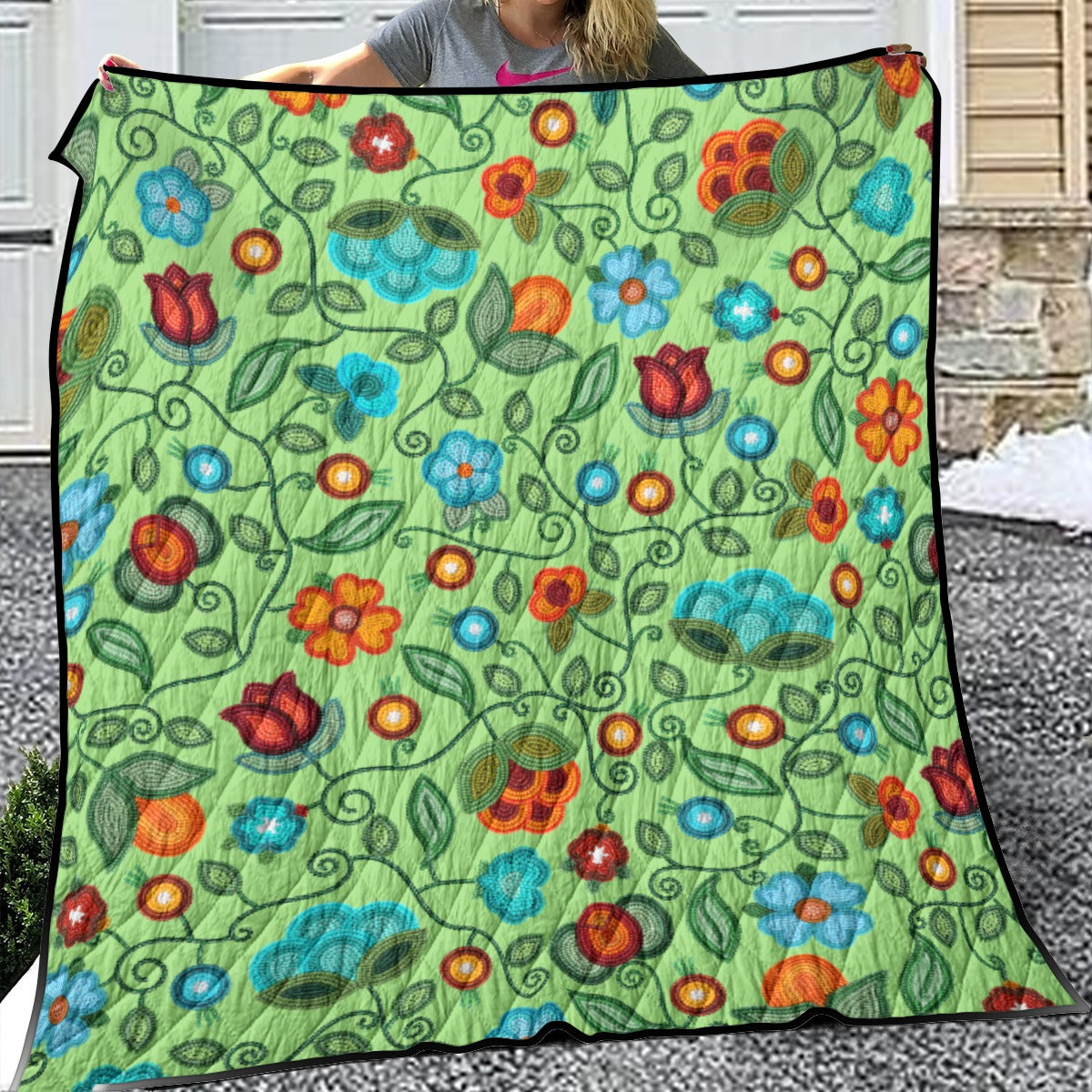 Prairie Fire Petals Sage Lightweight & Breathable Quilt With Edge-wrapping Strips