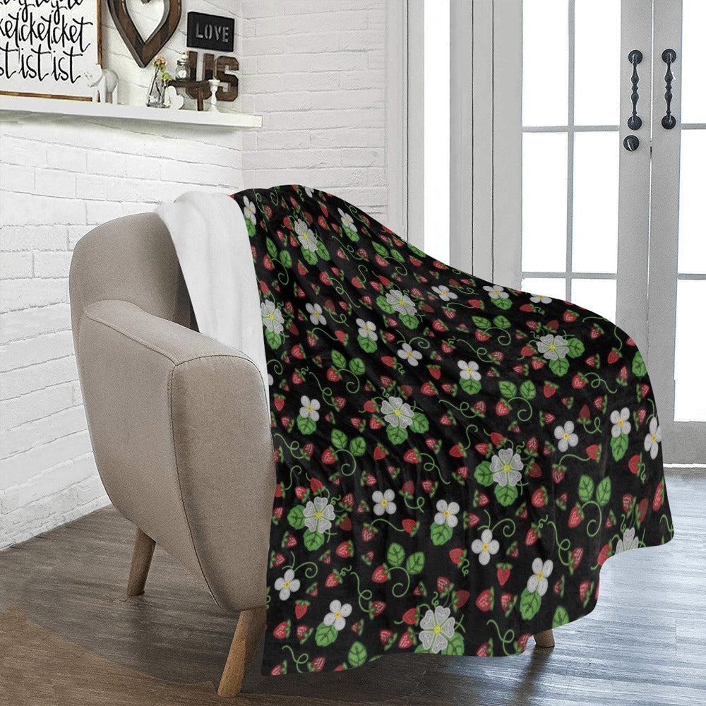 Strawberry Dreams Midnight Ultra-Soft Micro Fleece Blanket 50"x60"