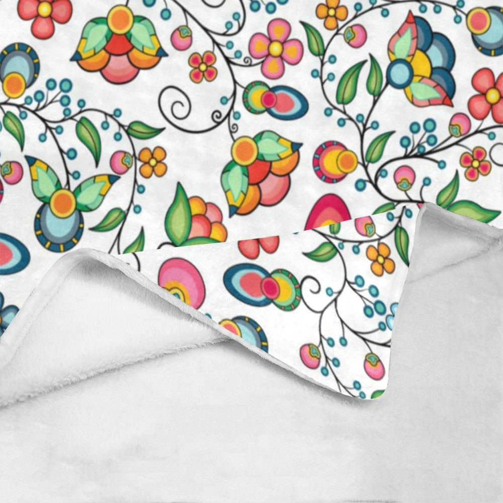 Floral Bounty White Ultra-Soft Micro Fleece Blanket 40"x50"