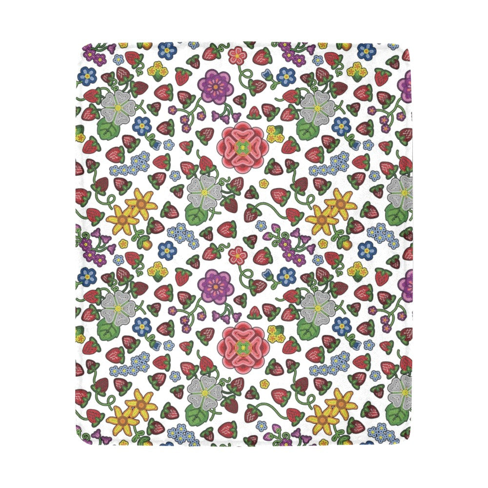 Berry Pop White Ultra-Soft Micro Fleece Blanket 50"x60"
