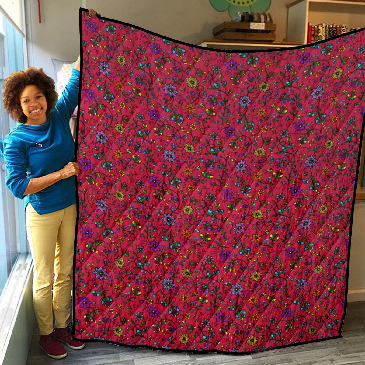 Prairie Paintbrush Passion Berry Lightweight & Breathable Quilt With Edge-wrapping Strips