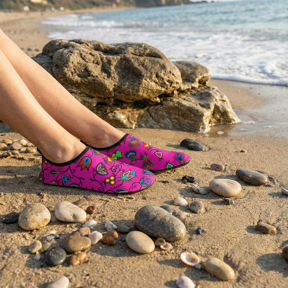 Indigenous Paisley Sockamoccs