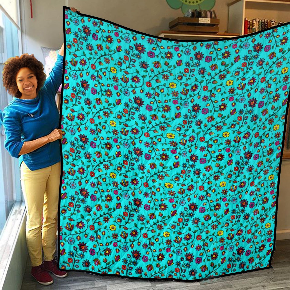 Nature's Nexus Turquoise Lightweight & Breathable Quilt With Edge-wrapping Strips