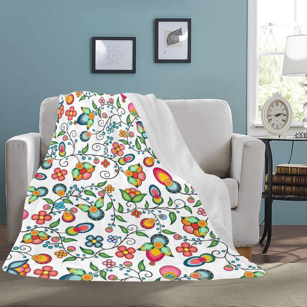 Floral Bounty White Ultra-Soft Micro Fleece Blanket 60"x80"