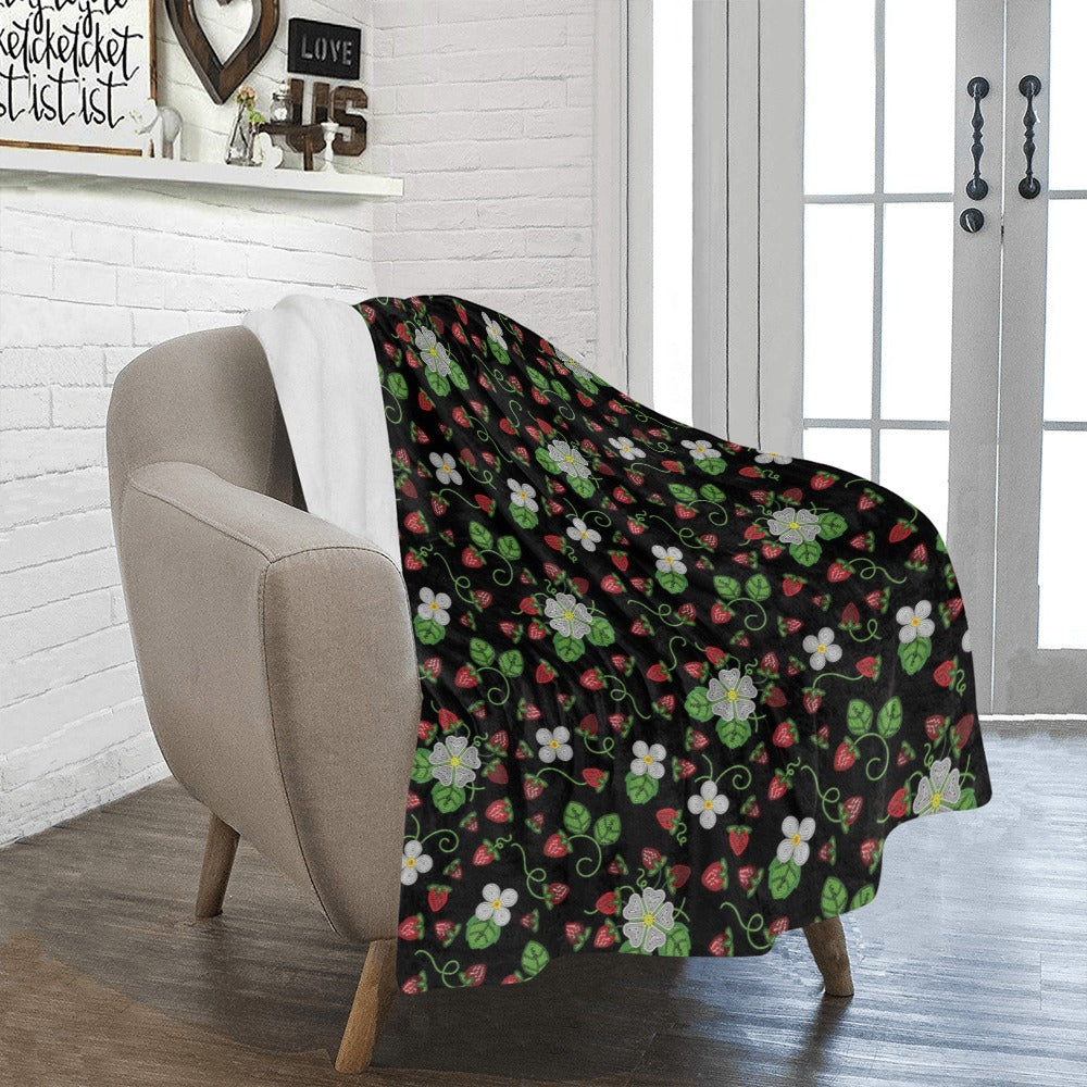 Strawberry Dreams Midnight Ultra-Soft Micro Fleece Blanket 40"x50"