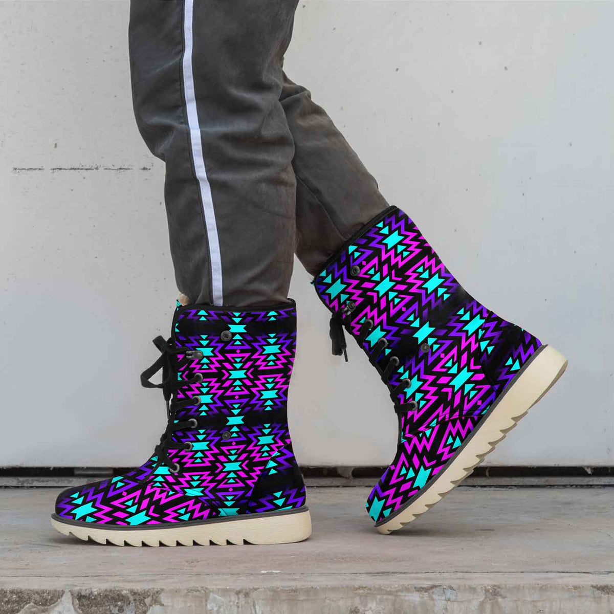 Polar winter boots for snow The Best Winter Boots for Women | Tested & Ranked main image 4