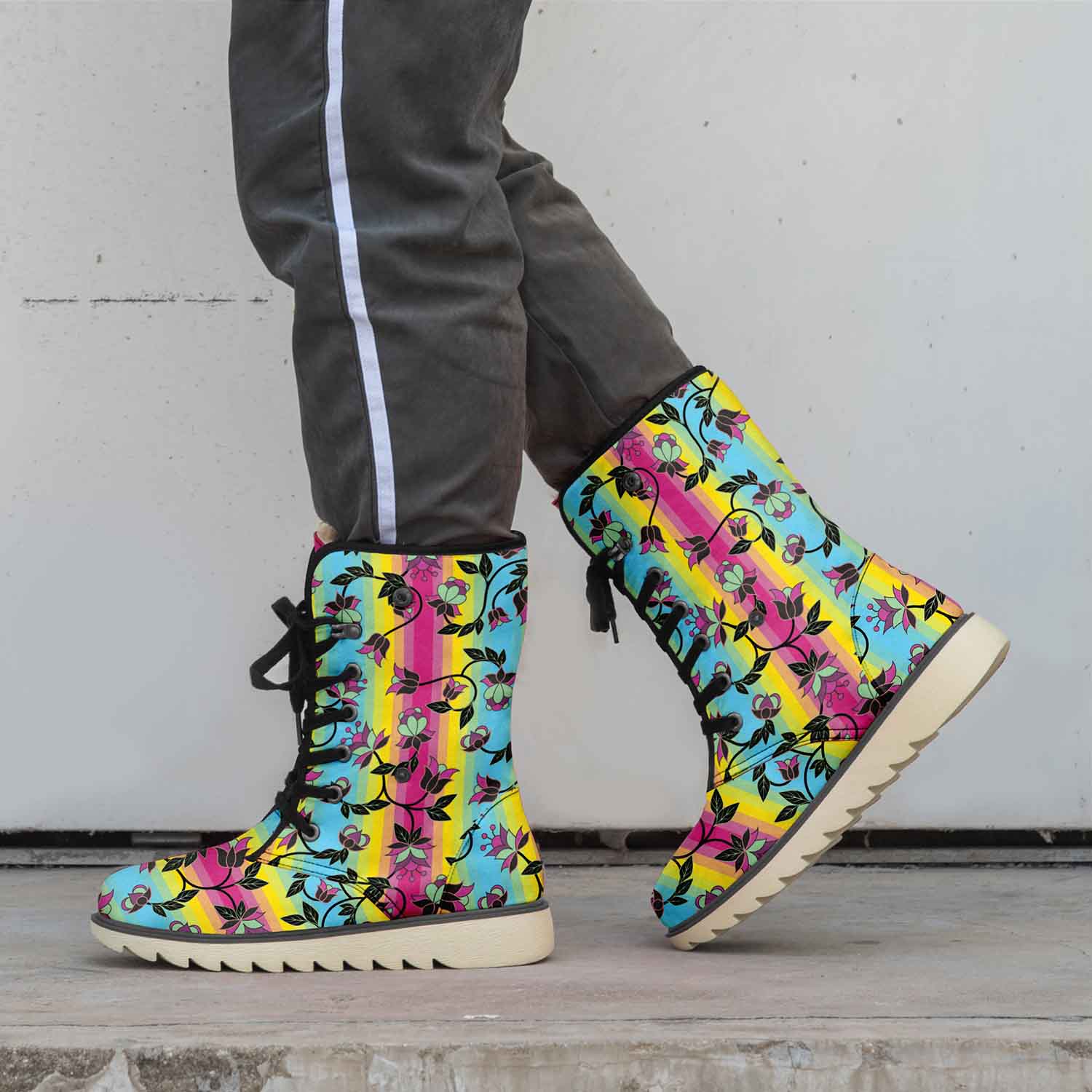 Indigenous Paisley Green Polar Winter Boots main image 1