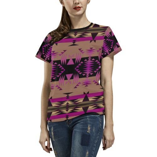 Between the Mountains Berry All Over Print T-shirt for Women/Large Size (USA Size) (Model T40) All Over Print T-Shirt for Women/Large (T40) e-joyer