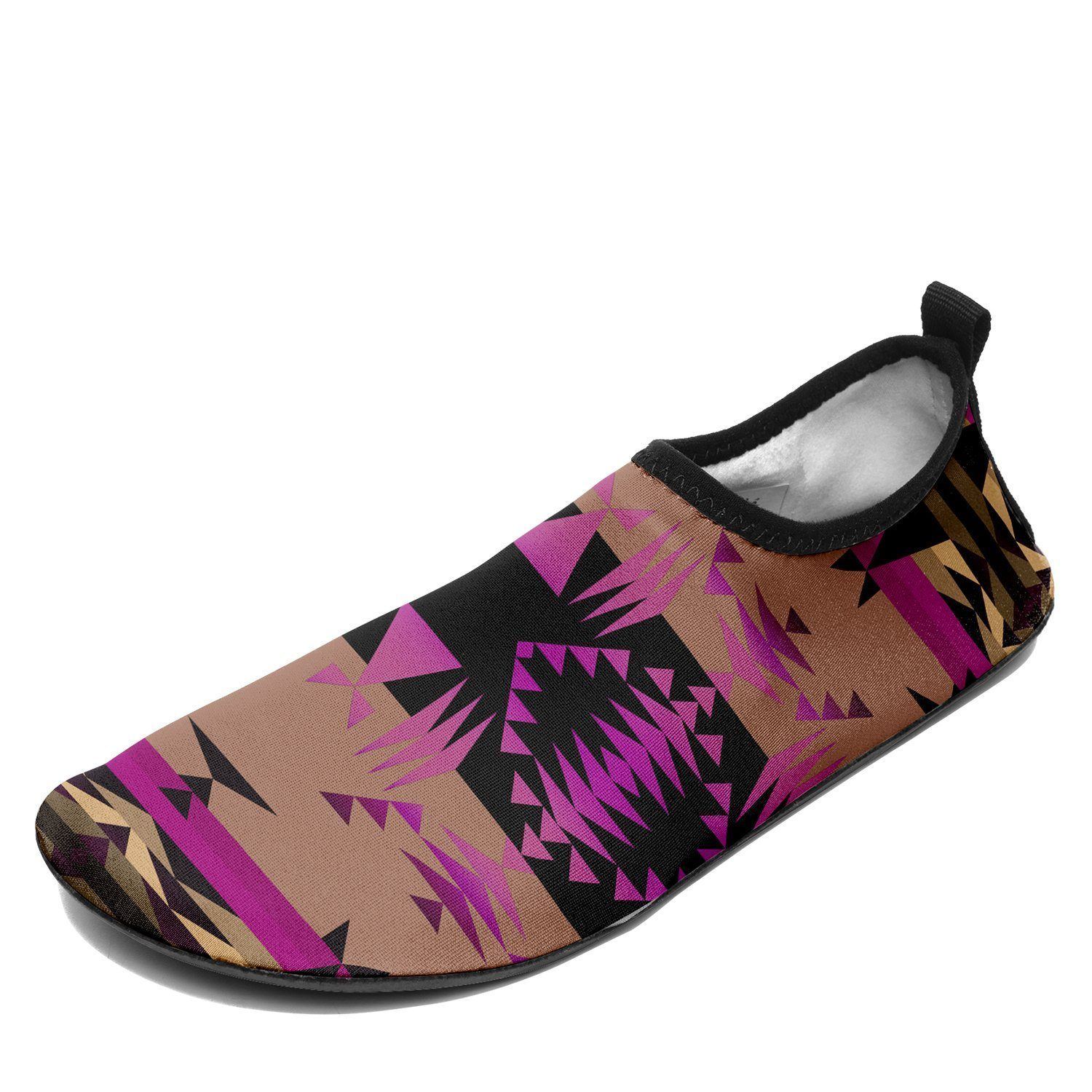 Between the Mountains Berry Sockamoccs Kid's Slip On Shoes 49 Dzine