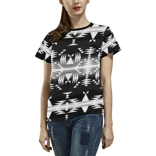 Between the Mountains Black and White All Over Print T-shirt for Women/Large Size (USA Size) (Model T40) All Over Print T-Shirt for Women/Large (T40) e-joyer