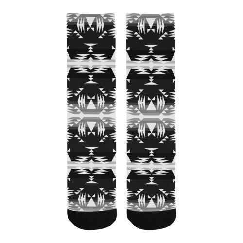 Between the Mountains Black and White Trouser Socks Socks e-joyer