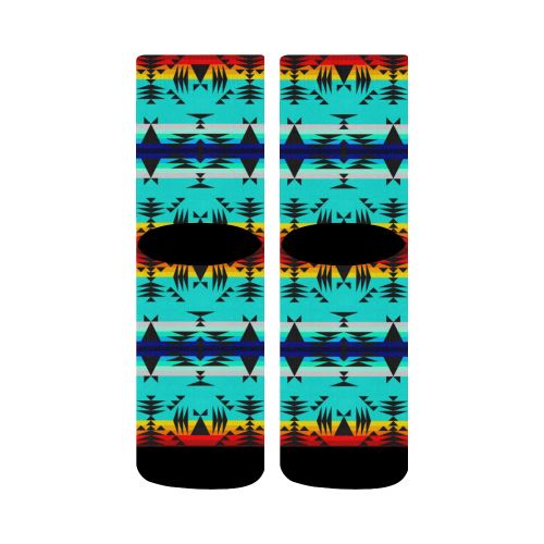 Between the Mountains Crew Socks Crew Socks e-joyer