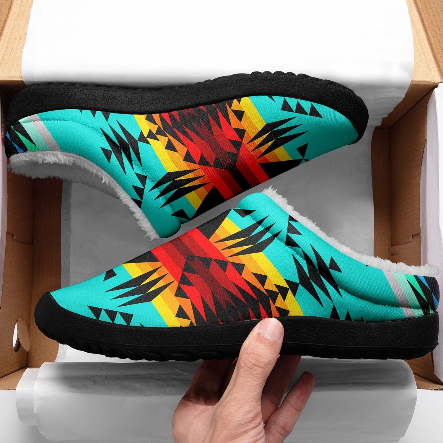 Between the Mountains Ikinnii Indoor Slipper 49 Dzine