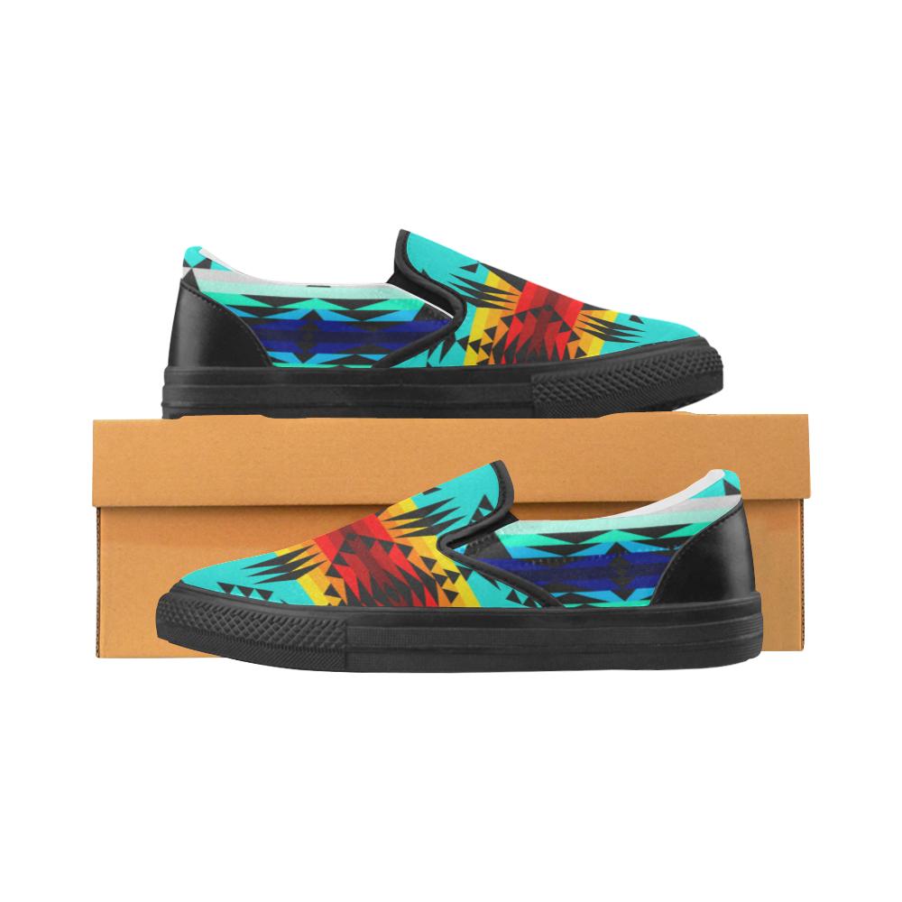 Between the Mountains Men's Unusual Slip-on Canvas Shoes (Model 019) Men's Unusual Slip-on Canvas Shoes (019) e-joyer