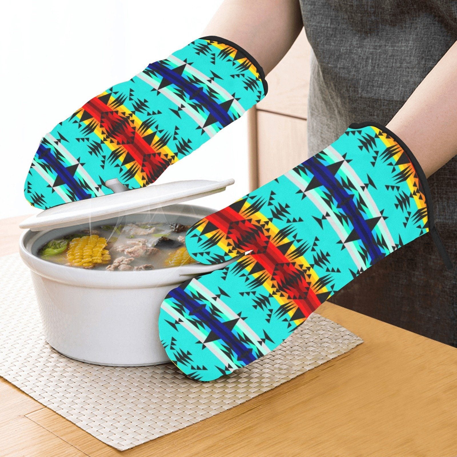 Between the Mountains Oven Mitt & Pot Holder Oven Mitt & Pot Holder e-joyer