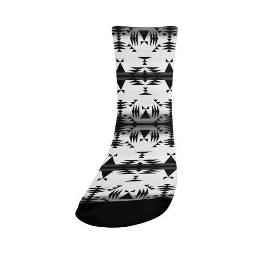 Between the Mountains White and Black Crew Socks Crew Socks e-joyer