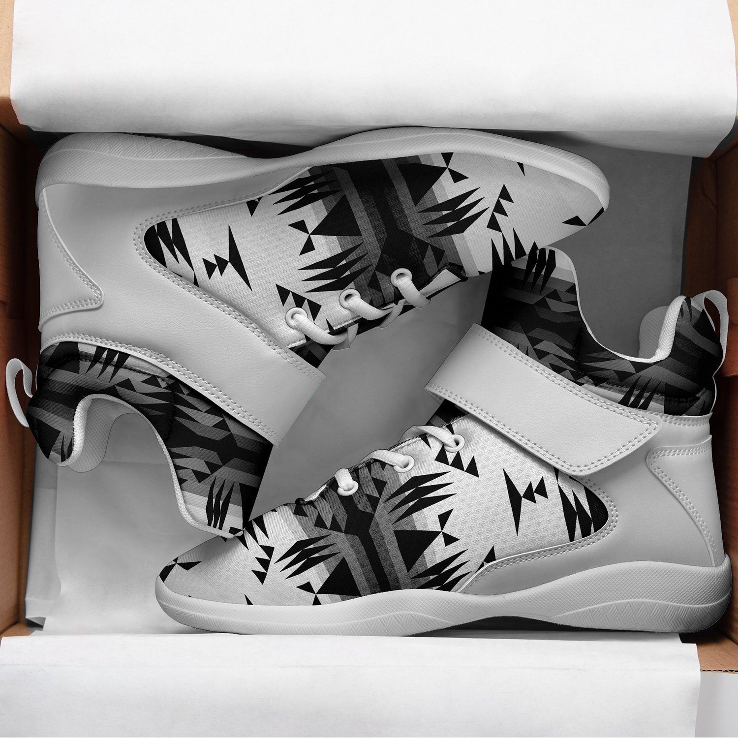 Between the Mountains White and Black Kid's Ipottaa Basketball / Sport High Top Shoes 49 Dzine