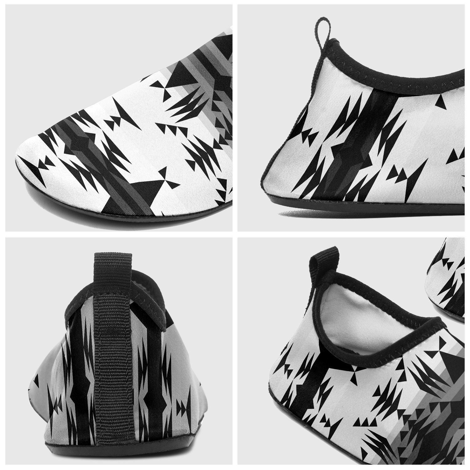 Between the Mountains White and Black Sockamoccs Kid's Slip On Shoes 49 Dzine