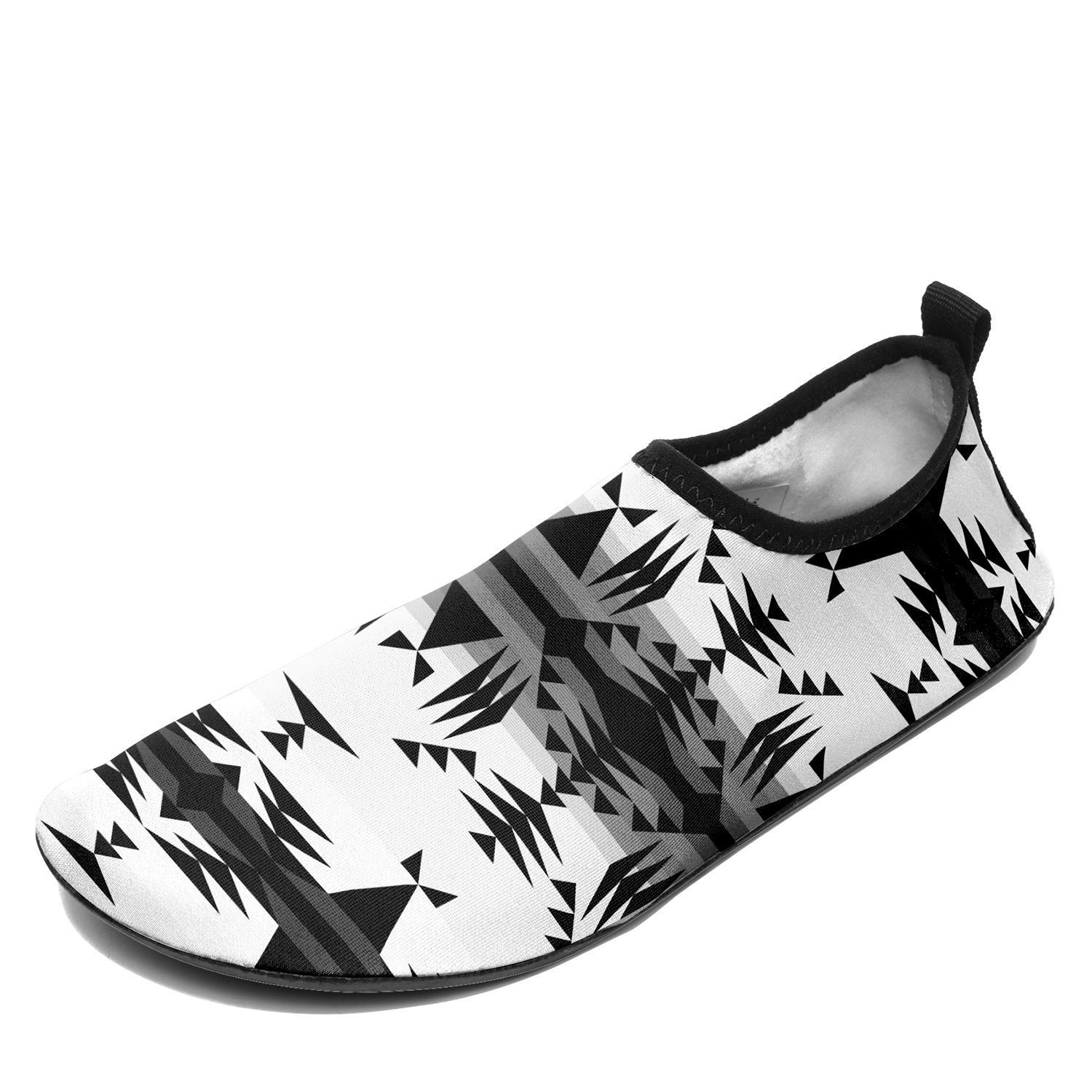 Between the Mountains White and Black Sockamoccs Kid's Slip On Shoes 49 Dzine