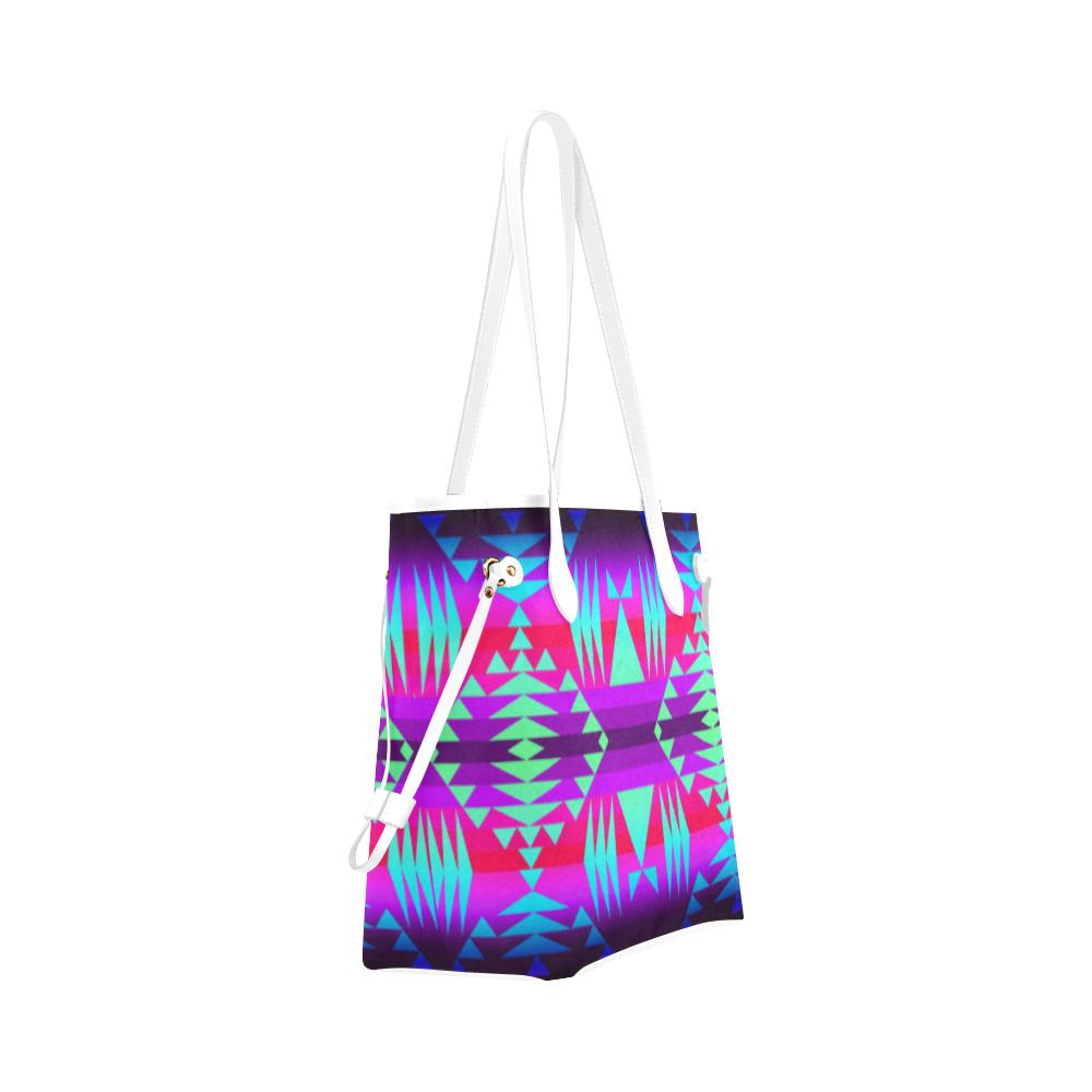 Between the Rocky Mountains Clover Canvas Tote Bag (Model 1661) Clover Canvas Tote Bag (1661) e-joyer