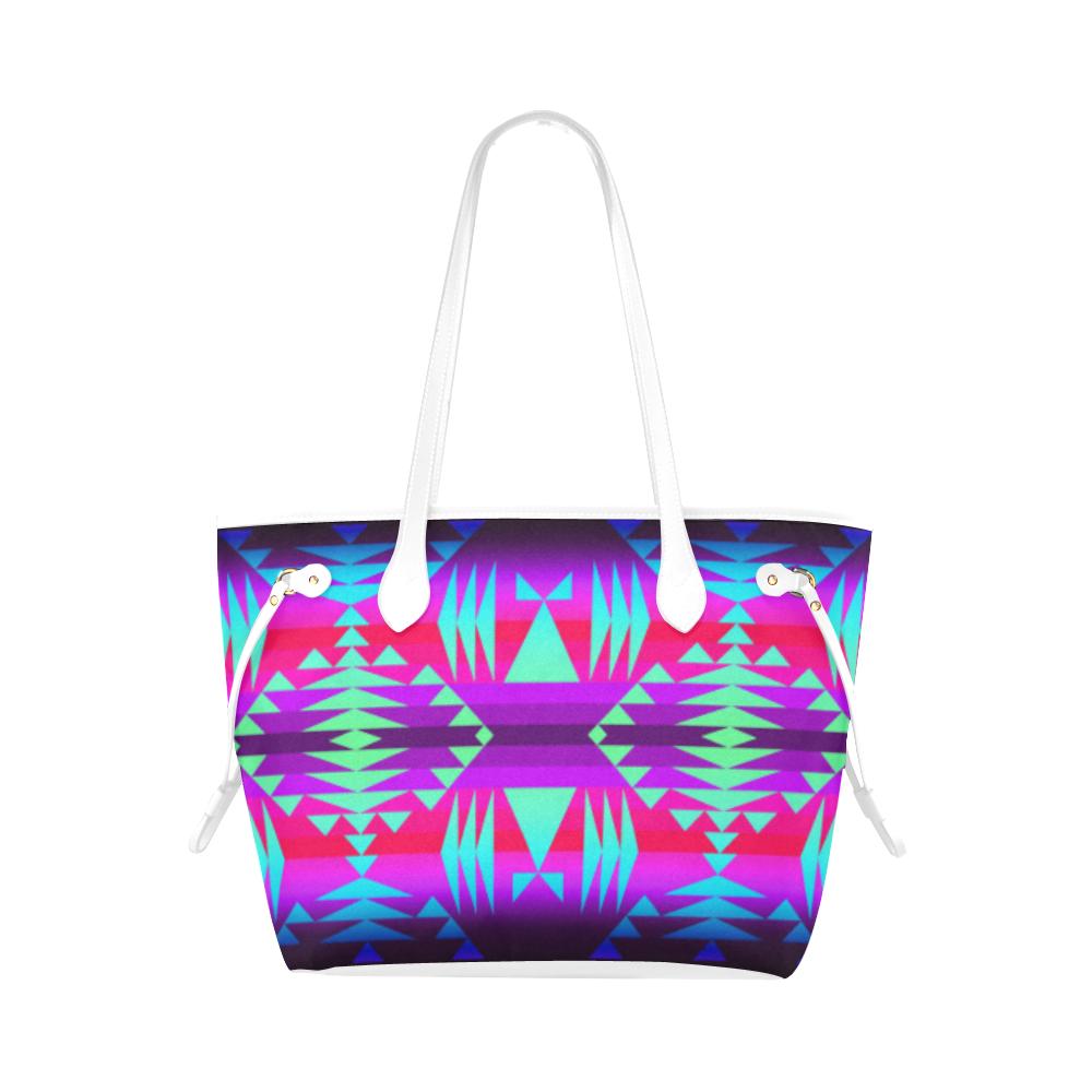 Between the Rocky Mountains Clover Canvas Tote Bag (Model 1661) Clover Canvas Tote Bag (1661) e-joyer