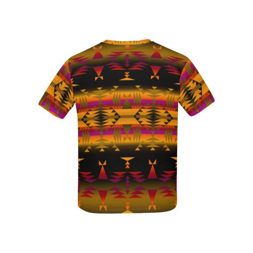 Between the Sierra Mountains All Over Print T-shirt for Kid (USA Size) (Model T40) All Over Print T-shirt for Kid (T40) e-joyer