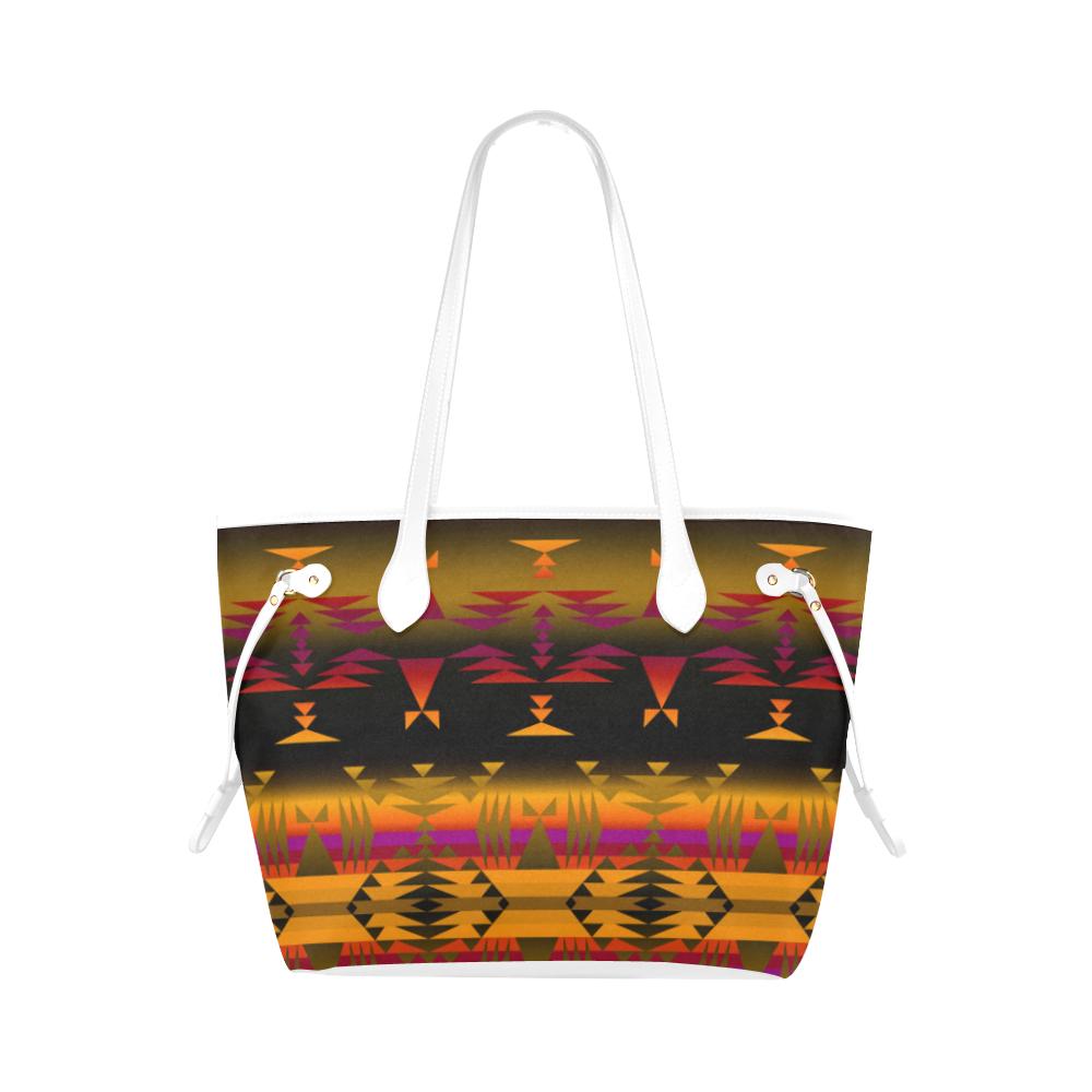Between the Sierra Mountains Clover Canvas Tote Bag (Model 1661) Clover Canvas Tote Bag (1661) e-joyer