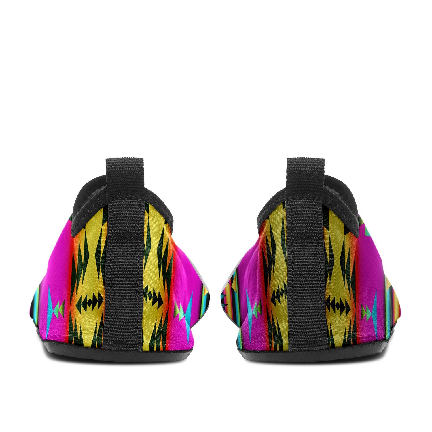 Between the Sunset Mountains Sockamoccs Slip On Shoes 49 Dzine