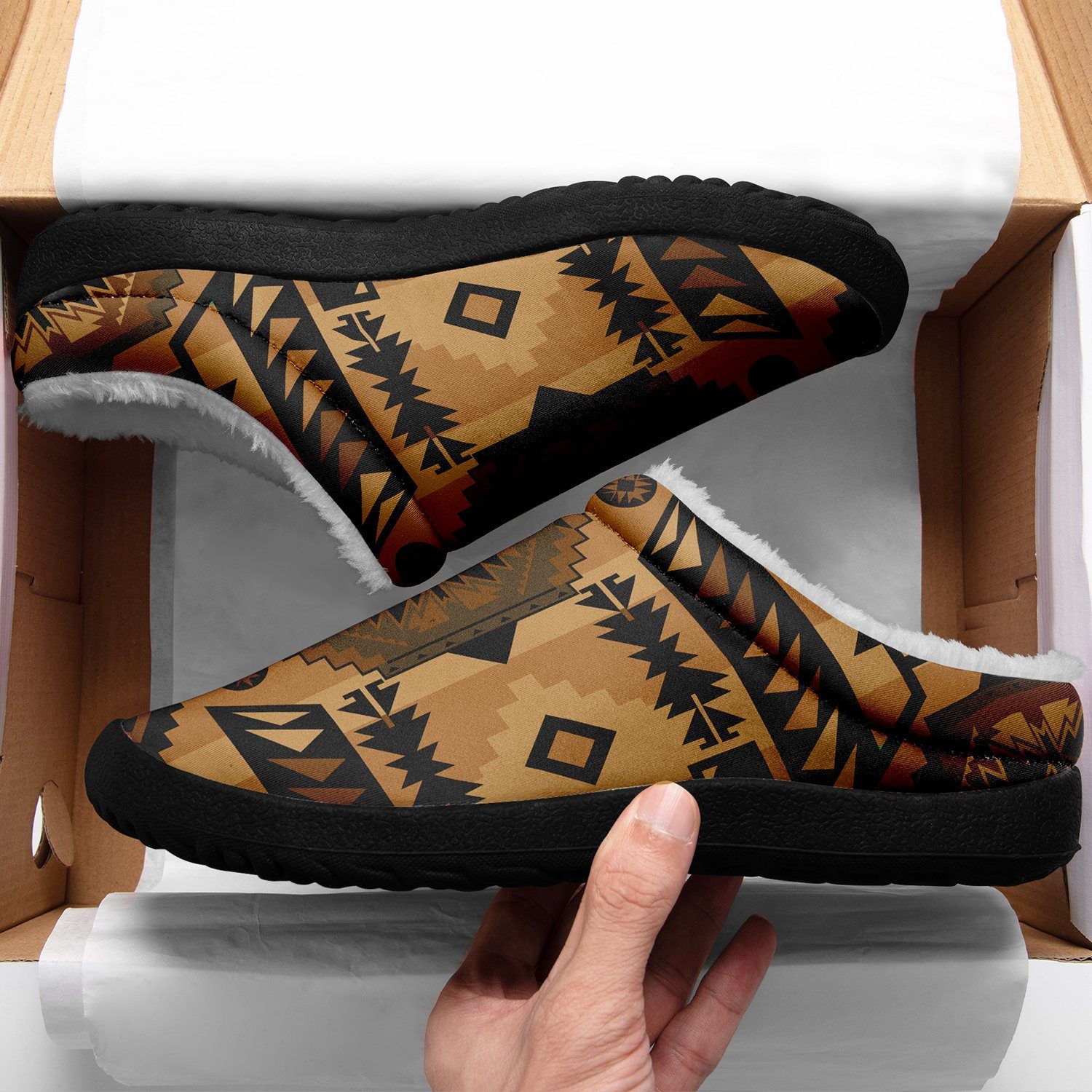 Chiefs Mountain Tan Ikinnii Indoor Slipper 49 Dzine