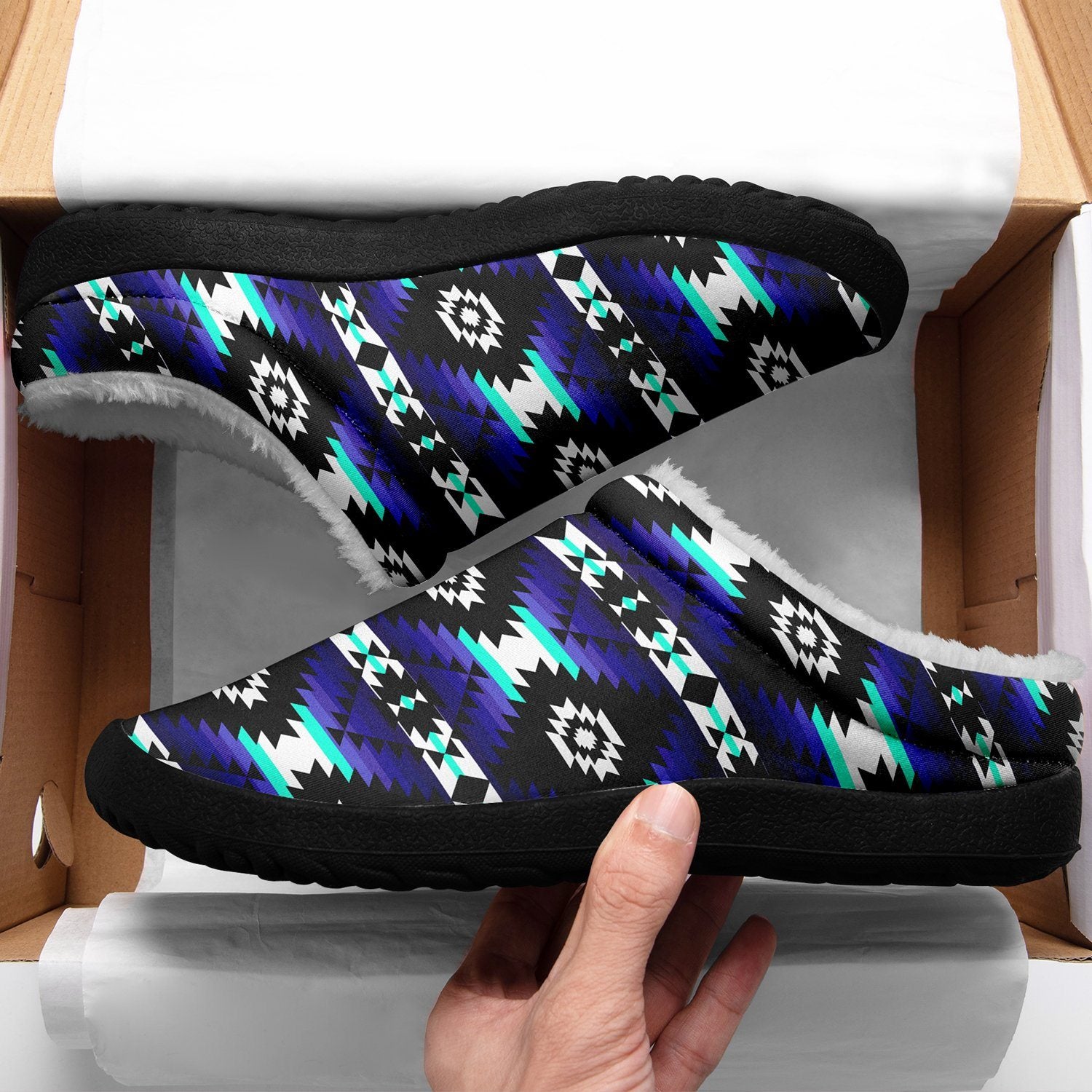 Cree Confederacy Midnight Ikinnii Indoor Slipper 49 Dzine