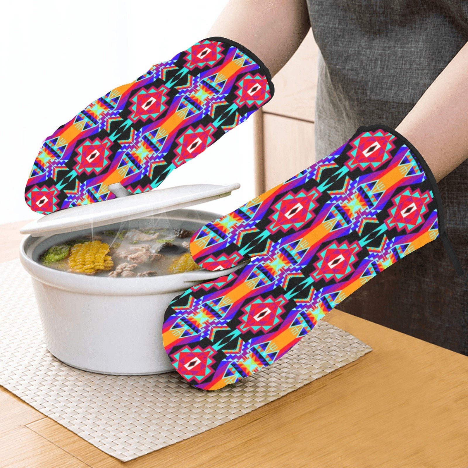 Fancy Bustle Oven Mitt & Pot Holder Oven Mitt & Pot Holder e-joyer