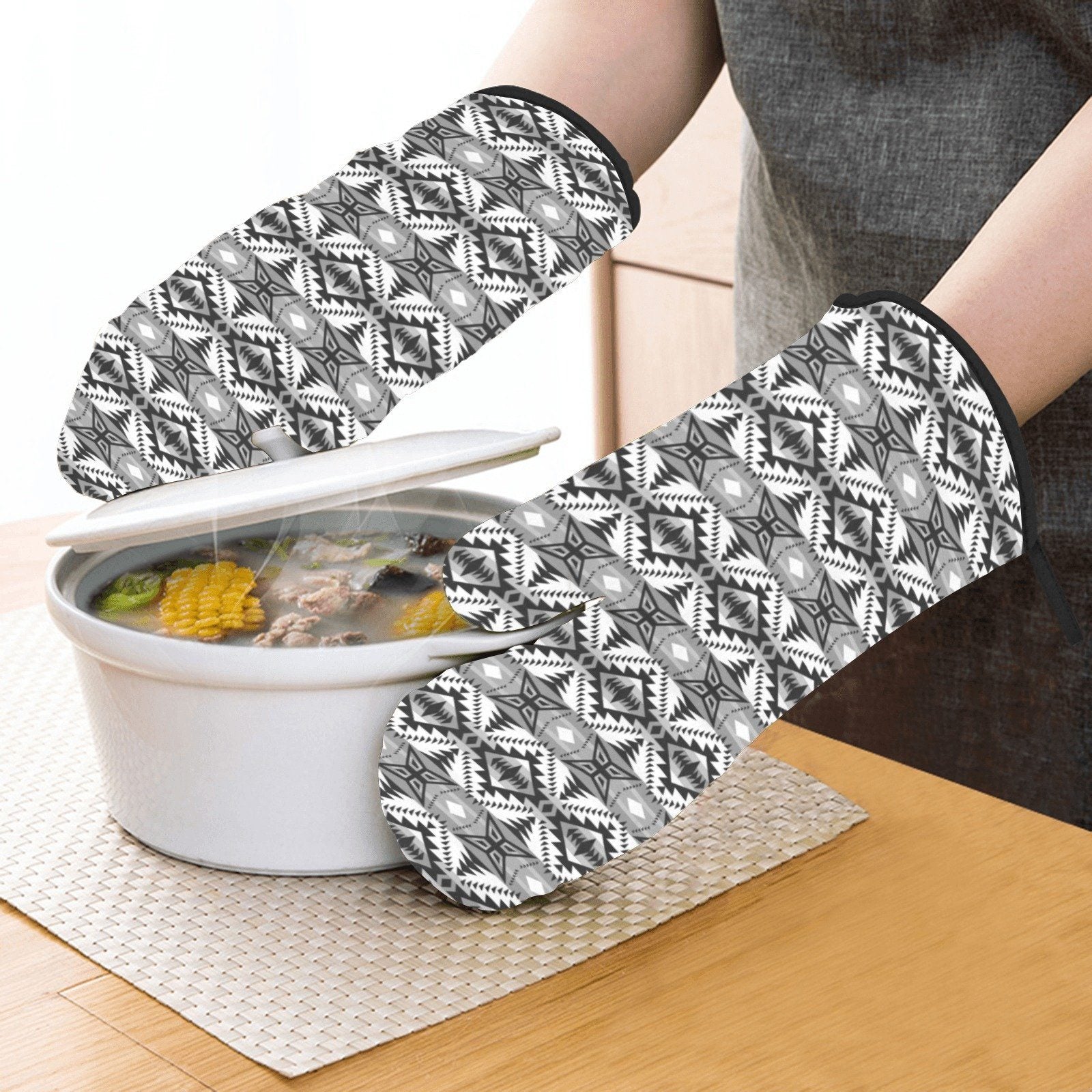 Mesa War Party Oven Mitt & Pot Holder Oven Mitt & Pot Holder e-joyer