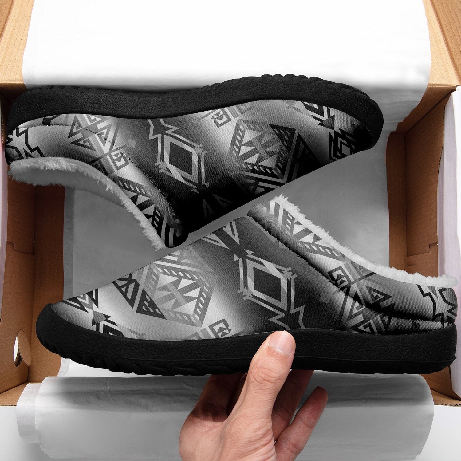 Trade Route Cave Ikinnii Indoor Slipper 49 Dzine