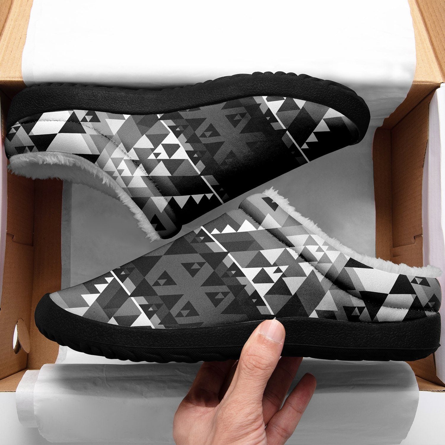 Writing on Stone Black and White Ikinnii Indoor Slipper 49 Dzine