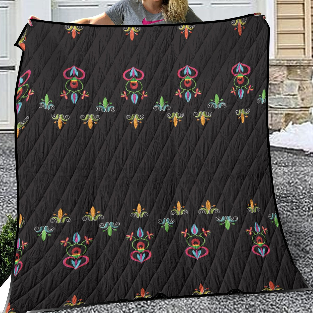 Metis Corn Mother Lightweight & Breathable Quilt With Edge-wrapping Strips