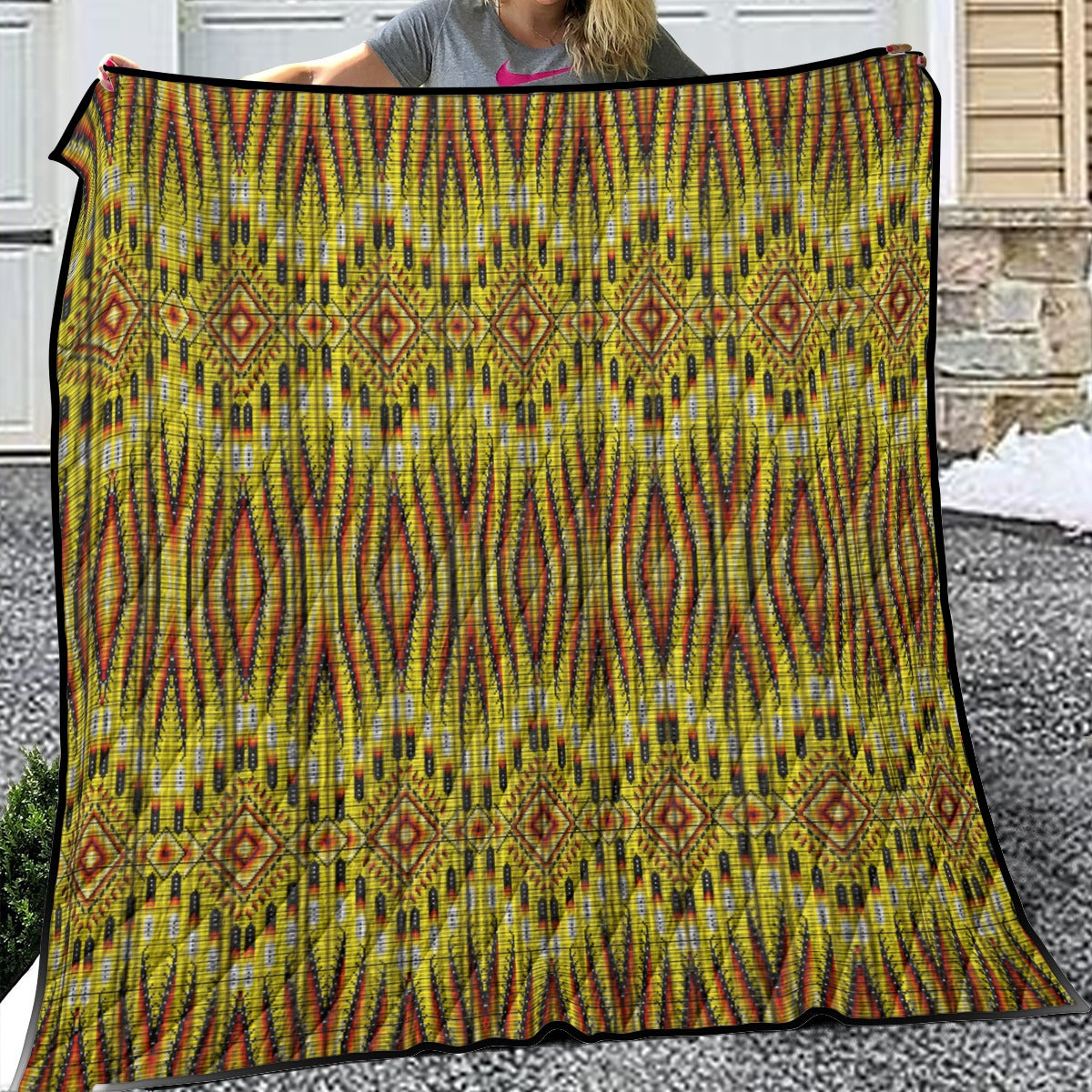 Fire Feather Yellow Lightweight & Breathable Quilt With Edge-wrapping Strips