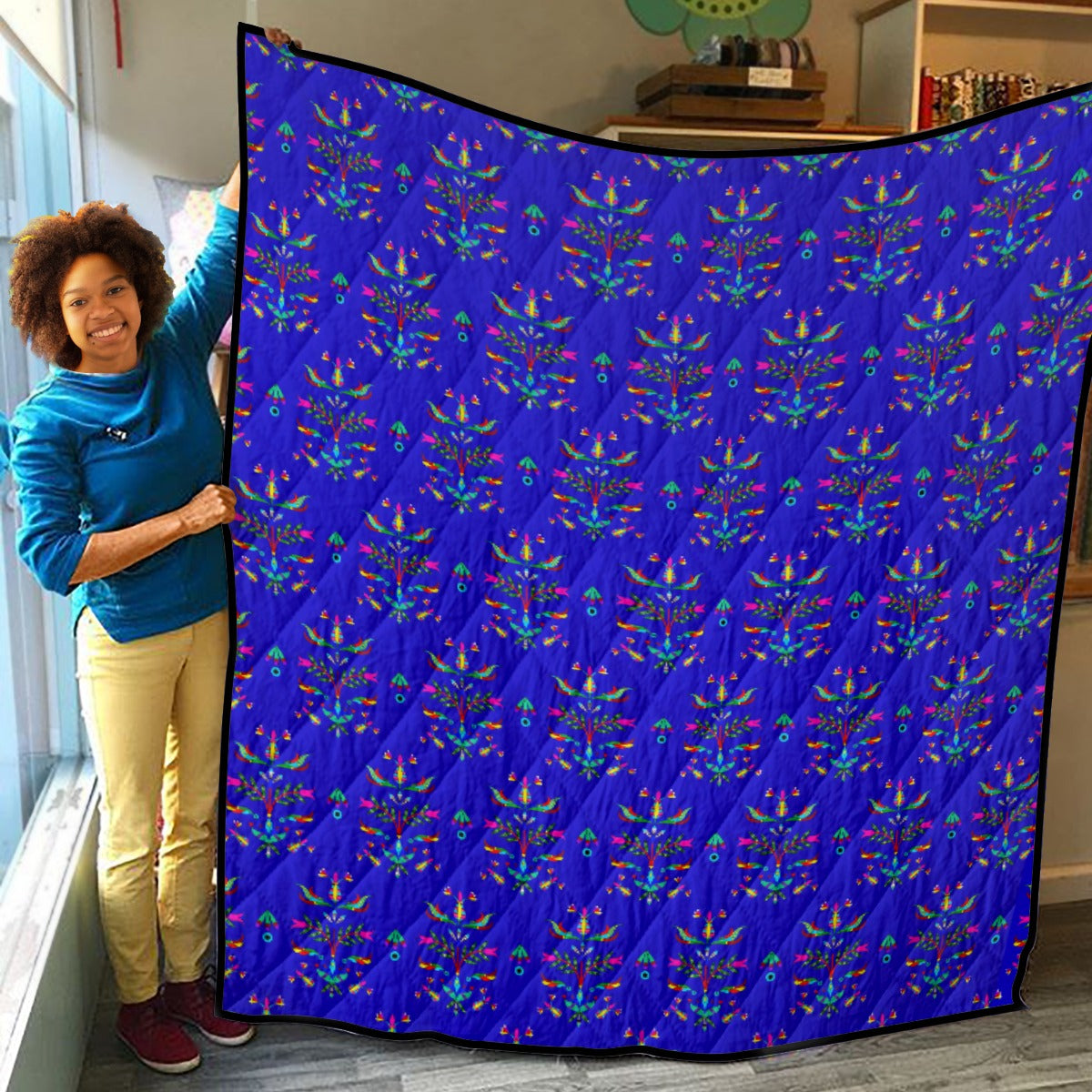 Dakota Damask Blue Lightweight & Breathable Quilt With Edge-wrapping Strips