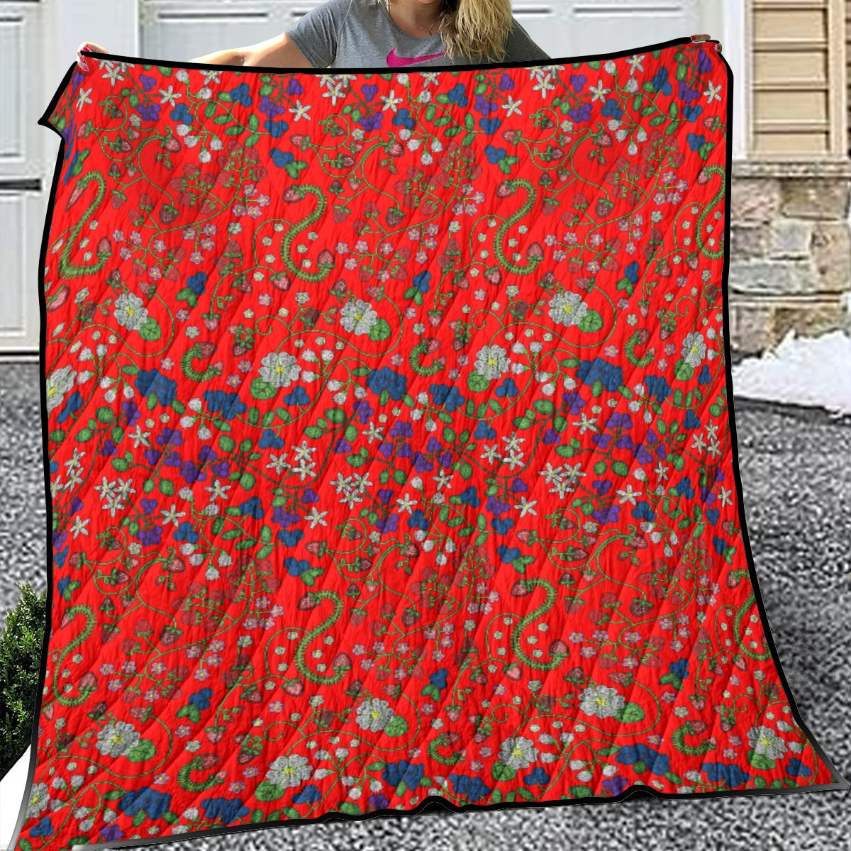 Grandmother Stories Fire Lightweight & Breathable Quilt With Edge-wrapping Strips