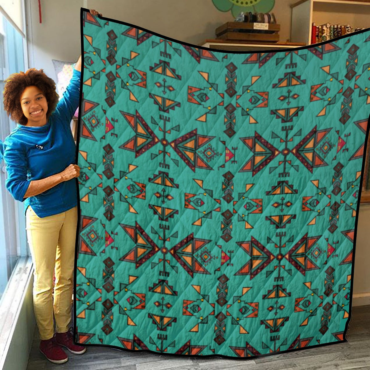 Arrow Dawn Turquoise Lightweight & Breathable Quilt With Edge-wrapping Strips