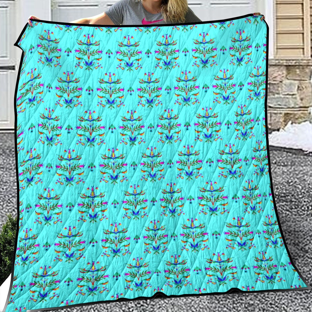 Dakota Damask Turquoise Lightweight & Breathable Quilt With Edge-wrapping Strips