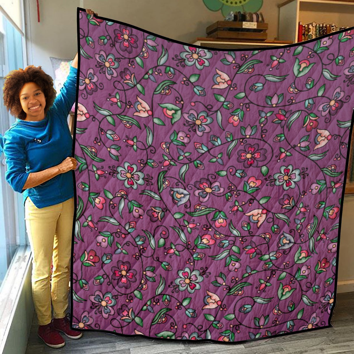 Amber Evening Garland Purple Lightweight & Breathable Quilt With Edge-wrapping Strips