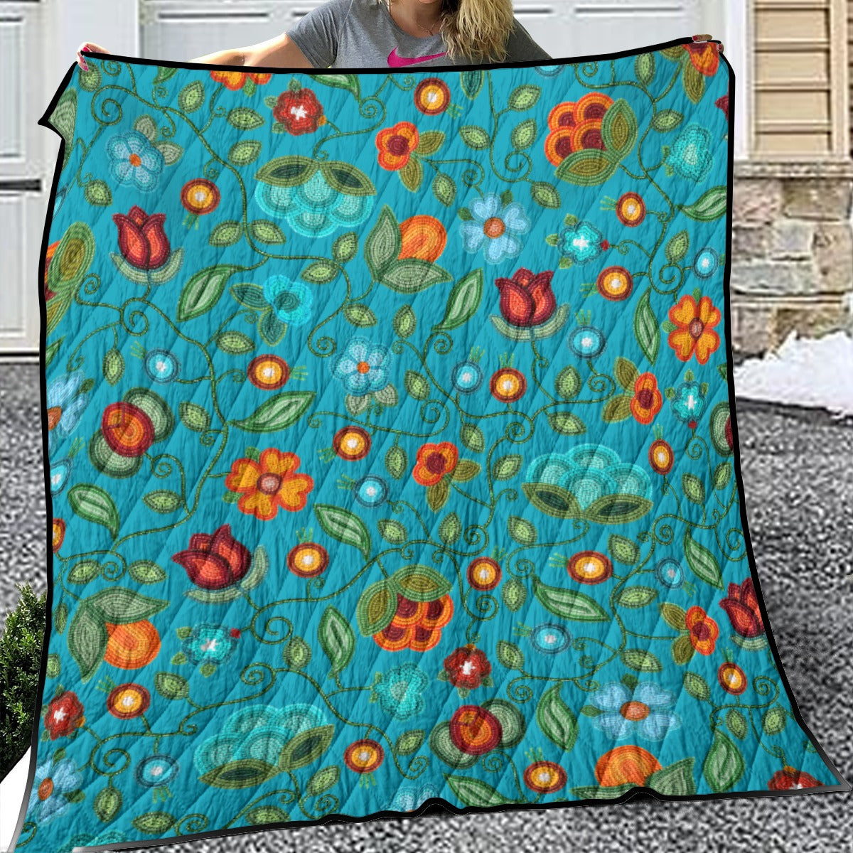 Prairie Fire Petals Ocean Lightweight & Breathable Quilt With Edge-wrapping Strips