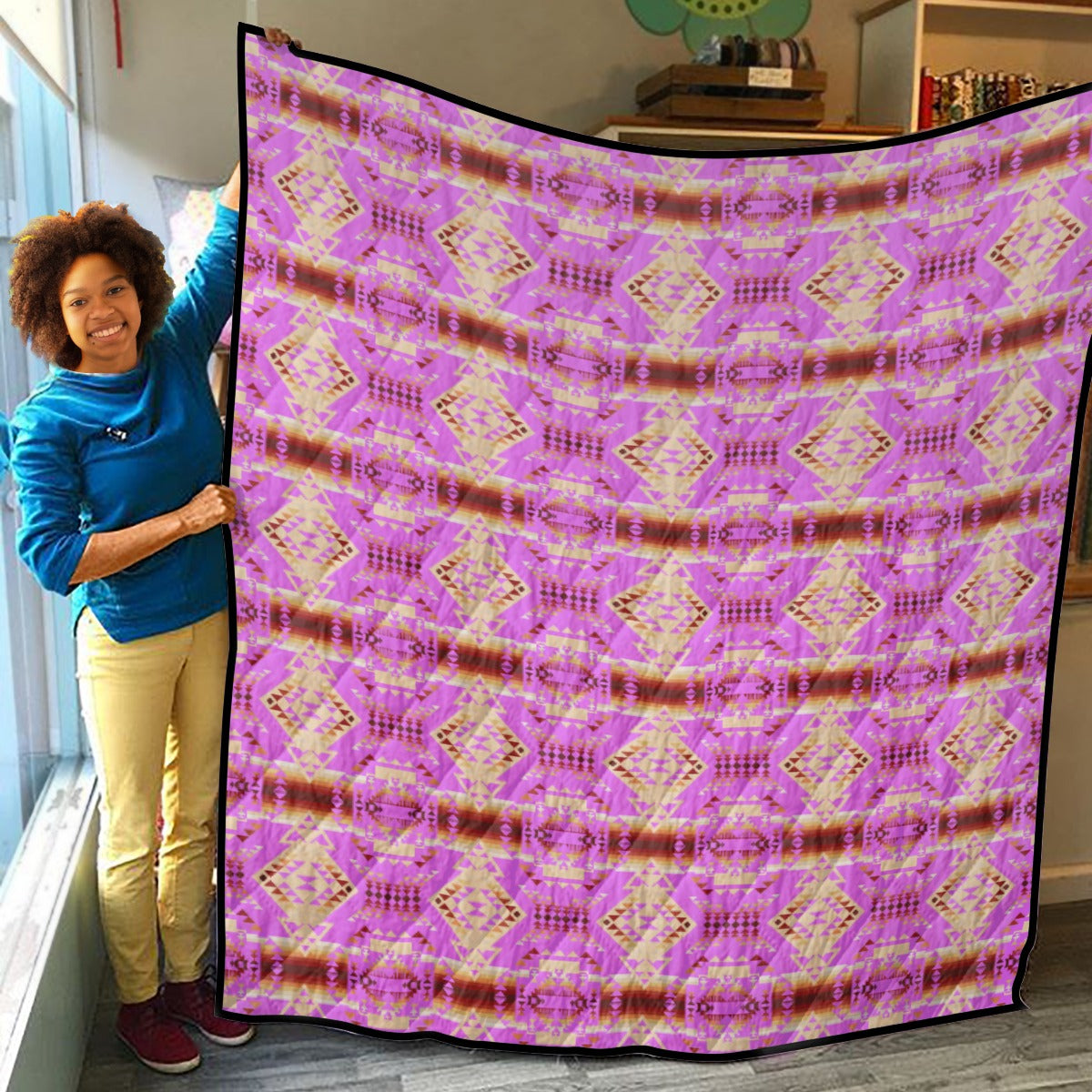 Gathering Earth Lilac Lightweight & Breathable Quilt With Edge-wrapping Strips