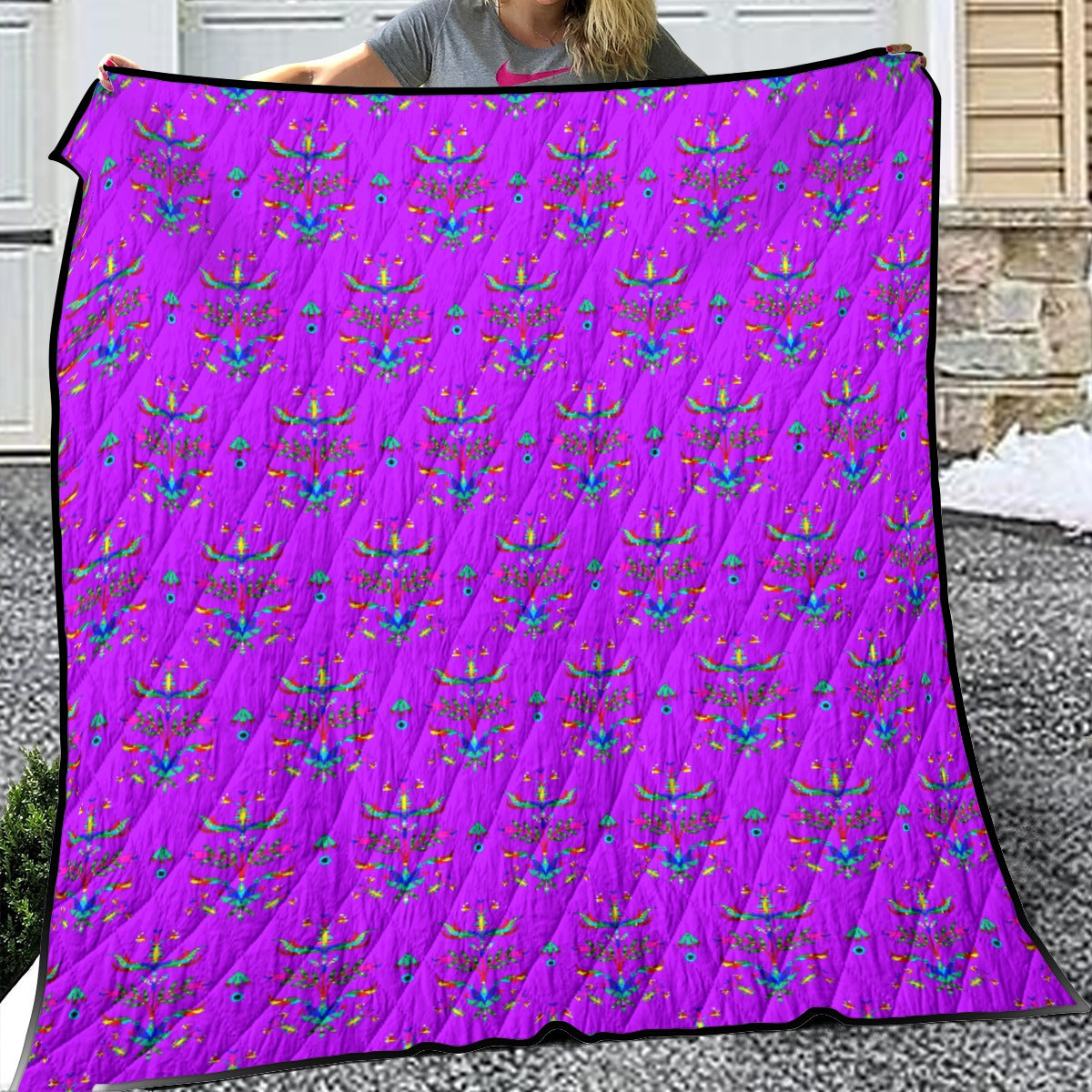 Dakota Damask Purple Lightweight & Breathable Quilt With Edge-wrapping Strips