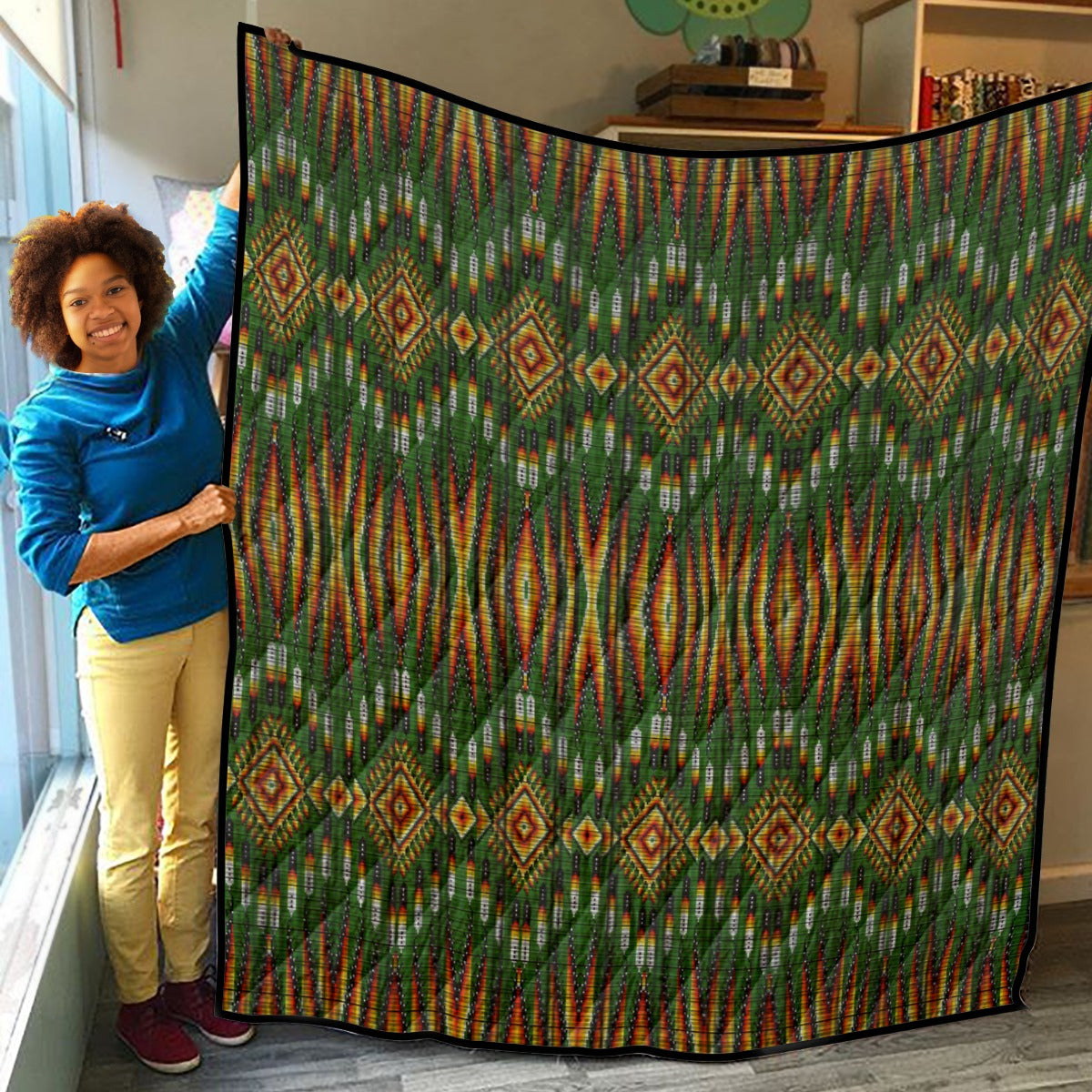 Fire Feather Green Lightweight & Breathable Quilt With Edge-wrapping Strips