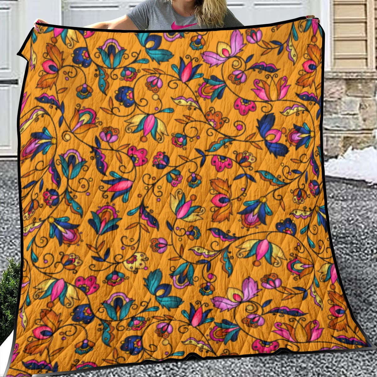 Copper Prairie Petals Orange Lightweight & Breathable Quilt With Edge-wrapping Strips